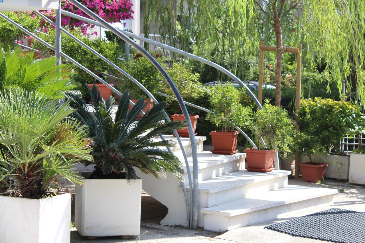 Hotel American Bellaria-Igea Marina Exterior photo
